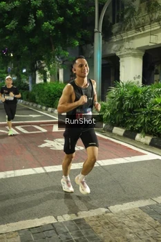 Runner Photo 4204903