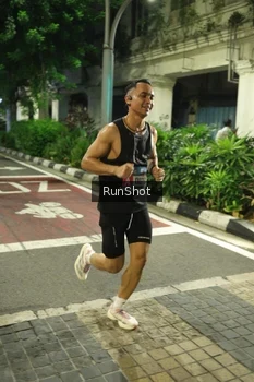 Runner Photo 4204911