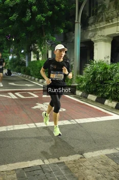 Runner Photo 4204923