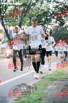 Runner Photo 420502