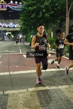 Runner Photo 4205169