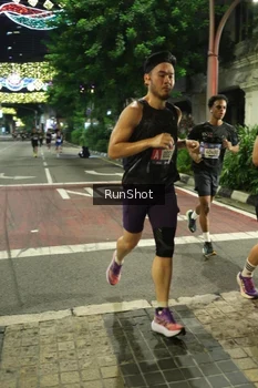 Runner Photo 4205177