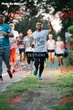 Runner Photo 420523