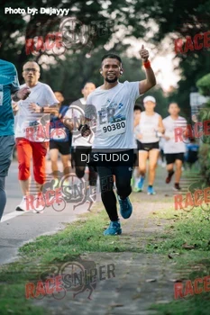 Runner Photo 420524