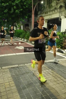 Runner Photo 4205241