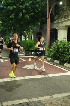 Runner Photo 4205250