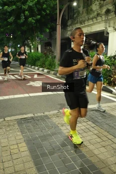 Runner Photo 4205252