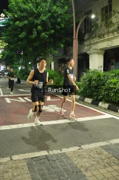 Runner Photo 4205254