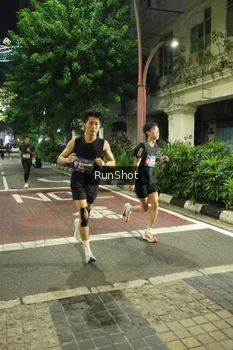 Runner Photo 4205258