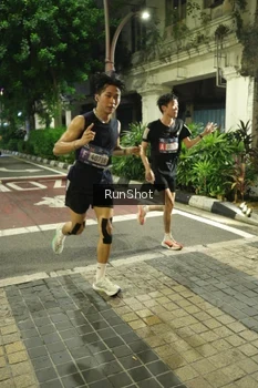 Runner Photo 4205270
