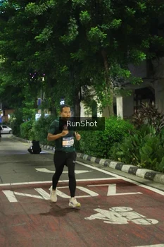 Runner Photo 4205274