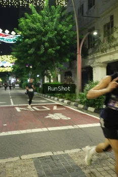 Runner Photo 4205279