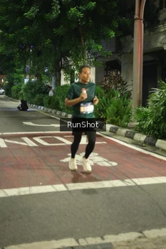 Runner Photo 4205286
