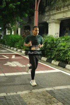 Runner Photo 4205294