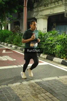 Runner Photo 4205297