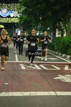 Runner Photo 4205304