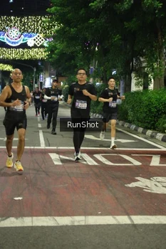 Runner Photo 4205309