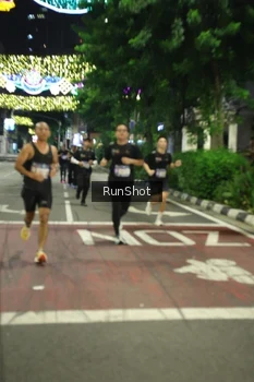 Runner Photo 4205314