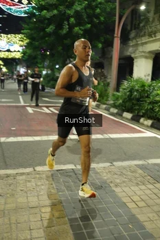 Runner Photo 4205326