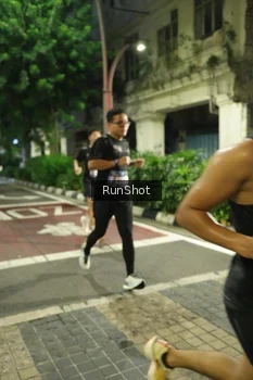Runner Photo 4205338
