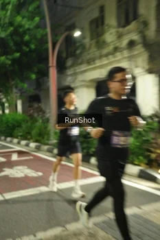 Runner Photo 4205341