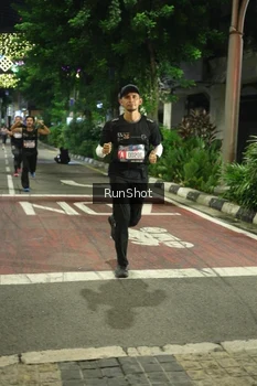 Runner Photo 4205357