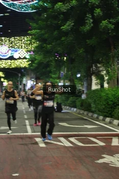 Runner Photo 4205365