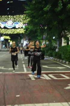 Runner Photo 4205366