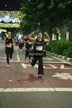 Runner Photo 4205378
