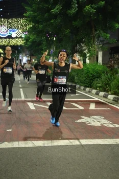 Runner Photo 4205383