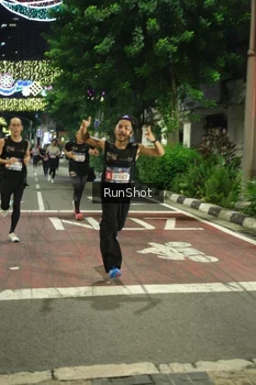 Runner Photo 4205387