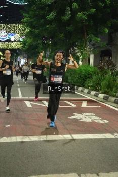 Runner Photo 4205388