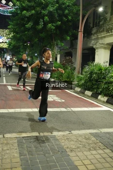 Runner Photo 4205400