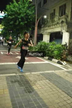 Runner Photo 4205401
