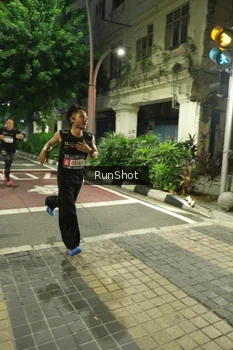 Runner Photo 4205404