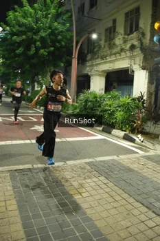 Runner Photo 4205405