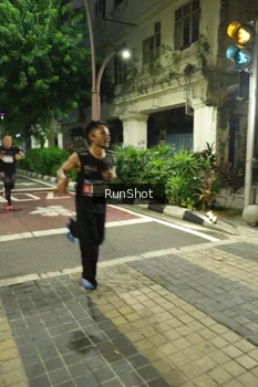 Runner Photo 4205406