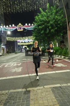 Runner Photo 4205408