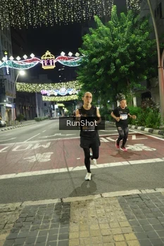 Runner Photo 4205414