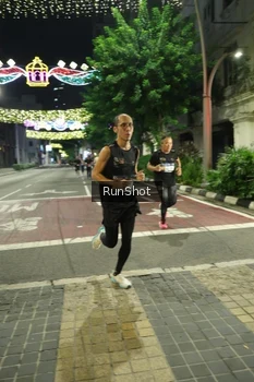 Runner Photo 4205419