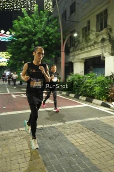 Runner Photo 4205423
