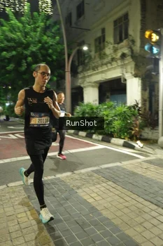 Runner Photo 4205426