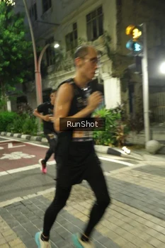 Runner Photo 4205433
