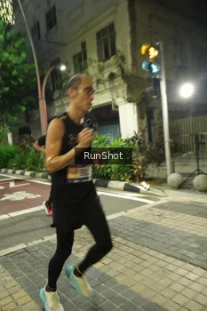 Runner Photo 4205435