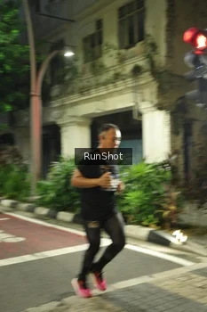 Runner Photo 4205437