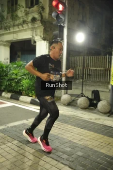 Runner Photo 4205439