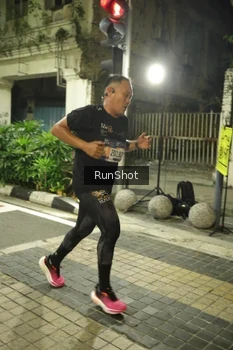 Runner Photo 4205444