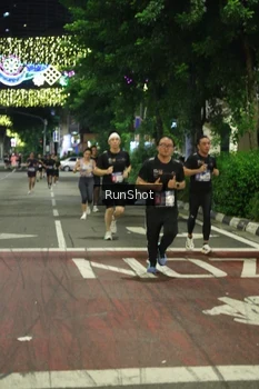 Runner Photo 4205484