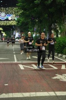 Runner Photo 4205490