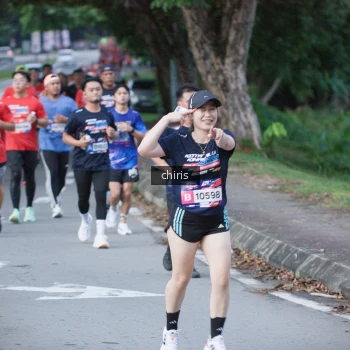 Runner Photo 42055